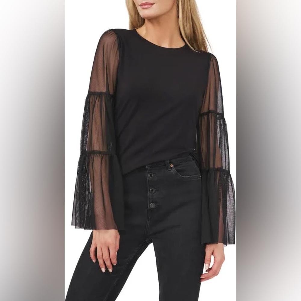 Cece tiered top